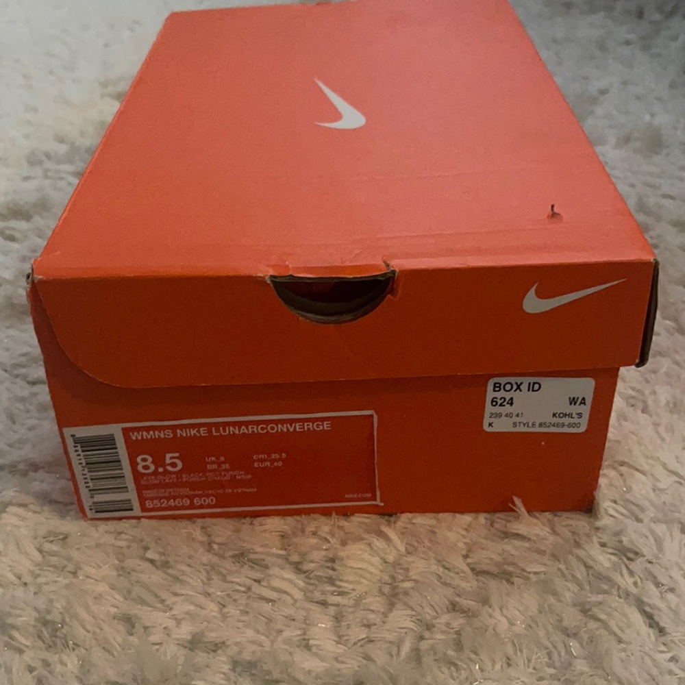 Nike shoes size 8.5 women